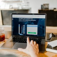 austin-distel-goFBjlQiZFU-unsplash analista