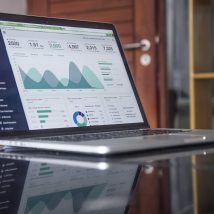 carlos-muza-hpjSkU2UYSU-unsplash consultoría financiera